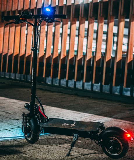 The Pros & Cons of an Electric Scooter